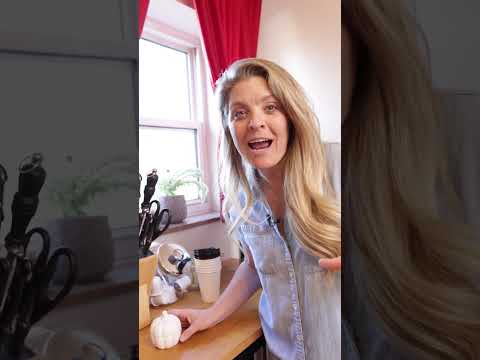 Airbnb Hosts: Analyze Your Numbers, Not the Target Aisles! 🤭📈