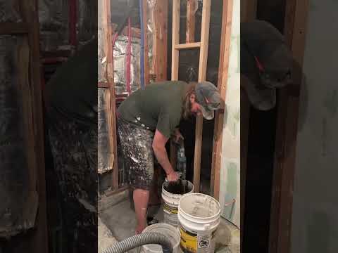 A full bathroom renovation, in reverse ⏮️ #airbnbbusiness #realestate #realestateinvesting #diyhome